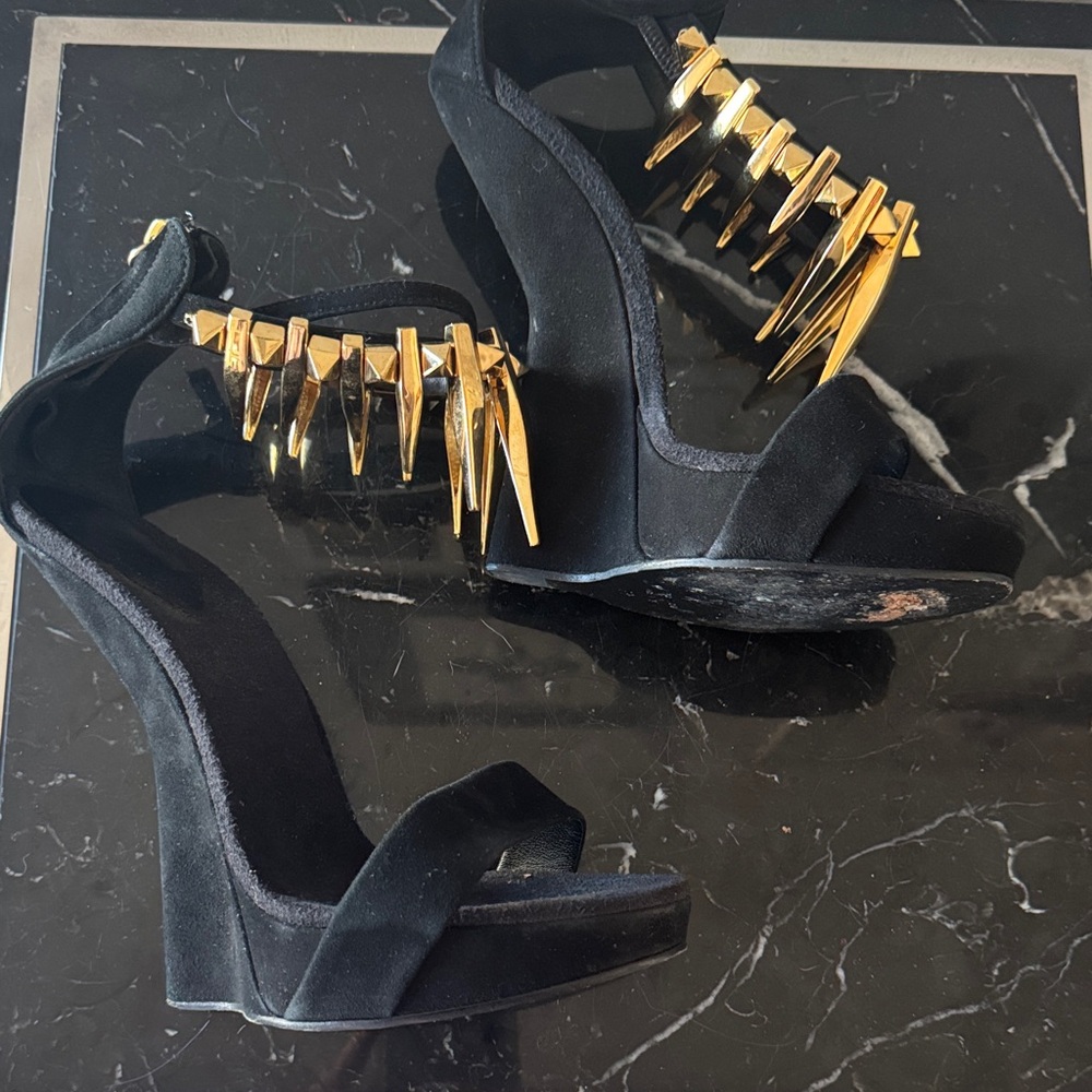 Giuseppe Zanotti Alien Black and Gold Wedge Heels 39 Rare - Picture 6 of 6